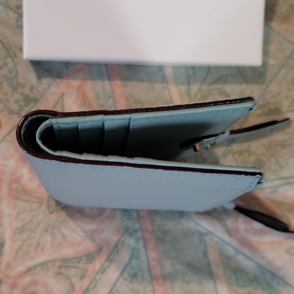 Kate Spade wallet - Picture 4 of 8